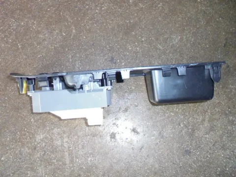 Διακόπτης Πόρτας Παραθύρων Κεντρικός Αριστερής 2ΠΛΟΣ 10PIN για TOYOTA YARIS (2015 - ) Hatchback - 3dr -  Διακόπτης Πόρτας Παραθύρων Κεντρικός Αριστερής 2ΠΛΟΣ 10PIN για TOYOTA YARIS (2015 - ) Hatchback - 3dr -