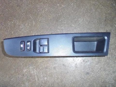 Διακόπτης Πόρτας Παραθύρων Κεντρικός Αριστερής 2ΠΛΟΣ 10PIN για TOYOTA YARIS (2015 - ) Hatchback - 3dr