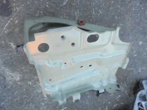 Βάση Μπαταρίας για PEUGEOT 108 (2014 - ) *Δ* Βάση Μπαταρίας για PEUGEOT 108 (2014 - ) *Δ*