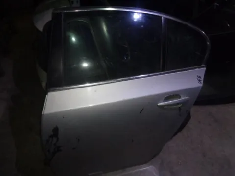 Πόρτα Πίσω Αριστερή για BMW 5 Series (2003 - 2007) (E60-1) Πόρτα Πίσω Αριστερή για BMW 5 Series (2003 - 2007) (E60-1)
