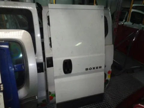Πόρτα Πίσω Δεξιά Δίφυλλη Χ.Τζάμι για PEUGEOT BOXER (2006 - 2014) Πόρτα Πίσω Δεξιά Δίφυλλη Χ.Τζάμι για PEUGEOT BOXER (2006 - 2014)