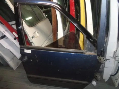 Πόρτα Εμπρός Δεξιά για NISSAN SERENA (1991 - 1996) (C23) Πόρτα Εμπρός Δεξιά για NISSAN SERENA (1991 - 1996) (C23)
