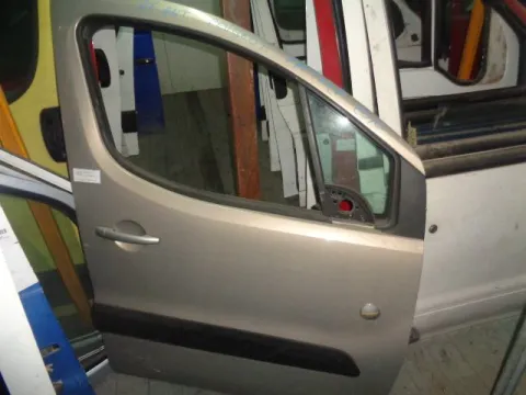 Πόρτα Εμπρός Δεξιά για CITROEN BERLINGO (2008 - 2015) , PEUGEOT PARTNER (2008 - 2012) Πόρτα Εμπρός Δεξιά για CITROEN BERLINGO (2008 - 2015) , PEUGEOT PARTNER (2008 - 2012)