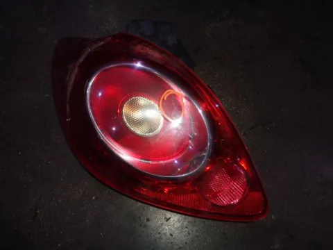 Φανάρι Πίσω Αριστερό ραγισμενο για FORD KA (2008 - ) (RU8) Φανάρι Πίσω Αριστερό ραγισμενο για FORD KA (2008 - ) (RU8)