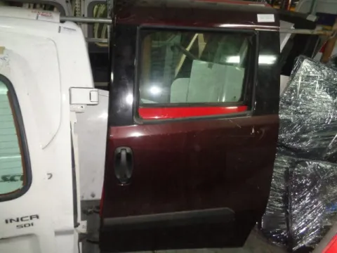 Πόρτα Αριστερή Συρόμενη Με Τζάμι για FIAT DOBLO (2010 - 2015) (152) Πόρτα Αριστερή Συρόμενη Με Τζάμι για FIAT DOBLO (2010 - 2015) (152)