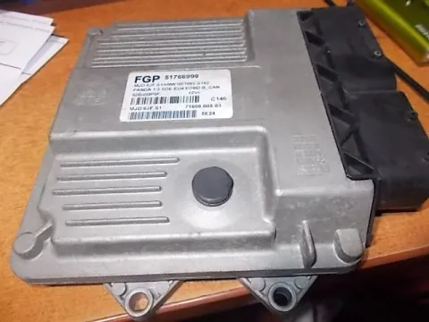 Εγκέφαλος Κινητήρα 51766999 για FIAT PANDA (2004 - 2009 ) (169) ΤΕΛΑΡΟ 7 *243883* Εγκέφαλος Κινητήρα 51766999 για FIAT PANDA (2004 - 2009 ) (169) ΤΕΛΑΡΟ 7 *243883*