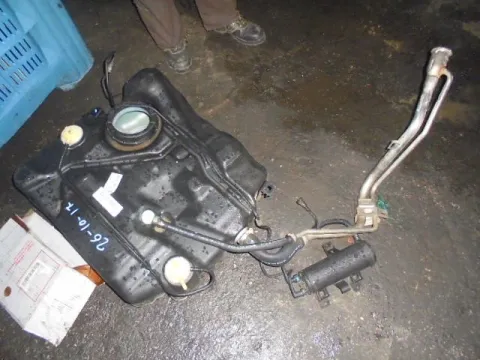 Δεξαμενή Καυσίμου (Ρεζερβουάρ) για FORD C-MAX (2003 - 2006) Mk1a (C214) *ΔΒ* Δεξαμενή Καυσίμου (Ρεζερβουάρ) για FORD C-MAX (2003 - 2006) Mk1a (C214) *ΔΒ*
