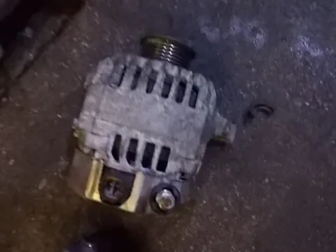 Δυναμό - Εναλλάκτης για TOYOTA AVENSIS (2003 - 2006) (T250) Δυναμό - Εναλλάκτης για TOYOTA AVENSIS (2003 - 2006) (T250)