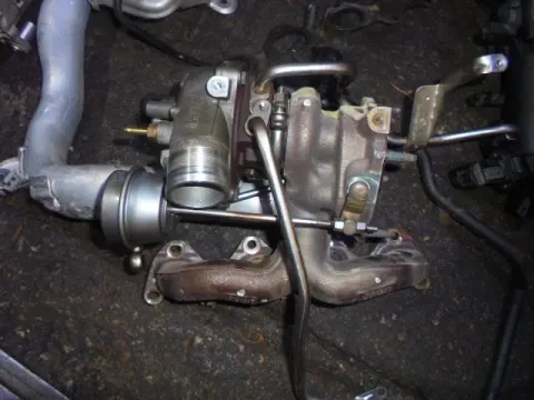 Τουρμπίνα για VW GOLF (2004 - 2008) Mk5 (1K1) Τουρμπίνα για VW GOLF (2004 - 2008) Mk5 (1K1)