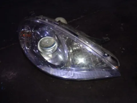 Φανάρι Εμπρός Δεξί (Με Προβολέα) για MERCEDES A - CLASS (2004 - 2008) (W169) Φανάρι Εμπρός Δεξί (Με Προβολέα) για MERCEDES A - CLASS (2004 - 2008) (W169)