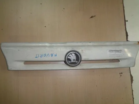 Μάσκα Σήμα - Έμβλημα Εμπρός για SKODA FAVORIT (1989 - 1994) (781) Μάσκα Σήμα - Έμβλημα Εμπρός για SKODA FAVORIT (1989 - 1994) (781)