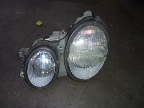 Φανάρι Εμπρός Αριστερό για MERCEDES CLK (1997 - 2002) (C208) Φανάρι Εμπρός Αριστερό για MERCEDES CLK (1997 - 2002) (C208)
