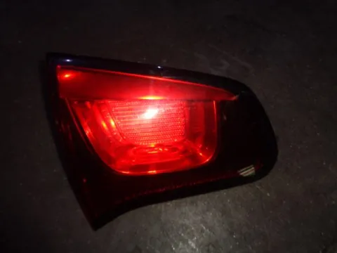 Φανάρι Πίσω Αριστερό Καπού για CITROEN C3 (2010 - 2014) Φανάρι Πίσω Αριστερό Καπού για CITROEN C3 (2010 - 2014)