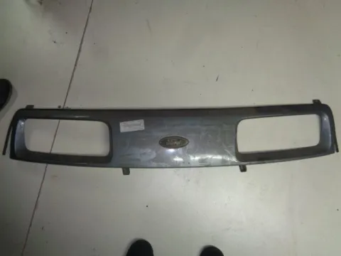 Μάσκα Σήμα - Έμβλημα Εμπρός για FORD SIERRA (1987 - 1990) Mk2a Μάσκα Σήμα - Έμβλημα Εμπρός για FORD SIERRA (1987 - 1990) Mk2a