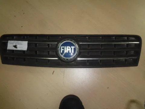 Μάσκα Σήμα - Έμβλημα Εμπρός για FIAT PUNTO (2003 - 2008) (188) Μάσκα Σήμα - Έμβλημα Εμπρός για FIAT PUNTO (2003 - 2008) (188)