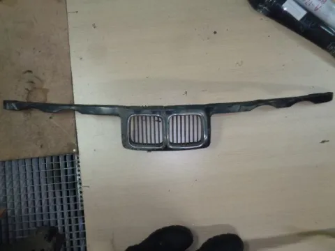 Μάσκα Σήμα - Έμβλημα Εμπρός για BMW 3 Series (1999 - 2003) (E46) Μάσκα Σήμα - Έμβλημα Εμπρός για BMW 3 Series (1999 - 2003) (E46)