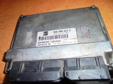 Εγκέφαλος Κινητήρα 03E906033D για SEAT LEON (1999 - 2005) (1MZ) Εγκέφαλος Κινητήρα 03E906033D για SEAT LEON (1999 - 2005) (1MZ)
