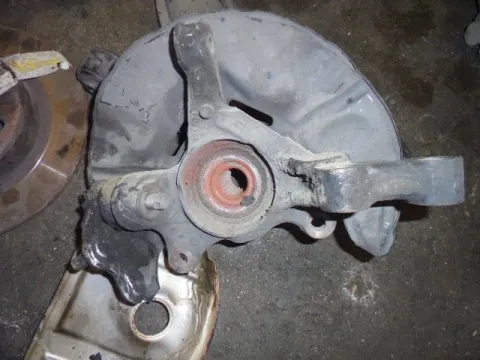 Ακραξόνιο Εμπρός Αριστερό Με ABS για TOYOTA AVENSIS (2003 - 2006) (T250) Ακραξόνιο Εμπρός Αριστερό Με ABS για TOYOTA AVENSIS (2003 - 2006) (T250)