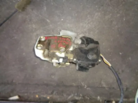 Ηλεκτρομαγνητική Κλειδαριά Πίσω Δεξιά 2pin για HONDA CIVIC (1992 - 1995) (EG - H - J) Sedan - 4dr Ηλεκτρομαγνητική Κλειδαριά Πίσω Δεξιά 2pin για HONDA CIVIC (1992 - 1995) (EG - H - J) Sedan - 4dr