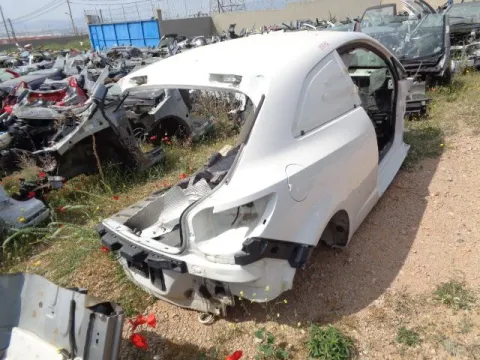 Τροπέτο Αμάξι Κουφάρι για SEAT IBIZA (2008 - 2013) (6J) *ΔΒ* Τροπέτο Αμάξι Κουφάρι για SEAT IBIZA (2008 - 2013) (6J) *ΔΒ*