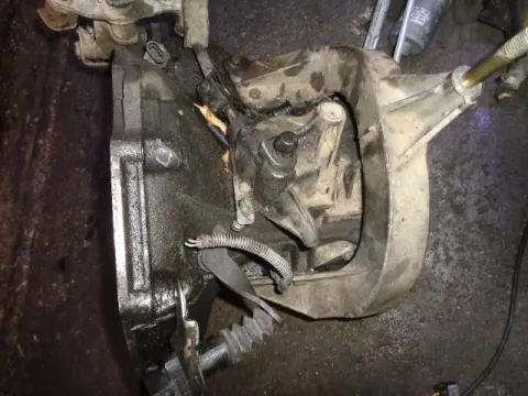 Κιβώτιο Ταχυτήτων (Σασμάν) Χειροκίνητο για CHEVROLET - DAEWOO NUBIRA (1997 - 1999) (J100) 1600 A16DMS petrol 106 Κιβώτιο Ταχυτήτων (Σασμάν) Χειροκίνητο για CHEVROLET - DAEWOO NUBIRA (1997 - 1999) (J100) 1600 A16DMS petrol 106