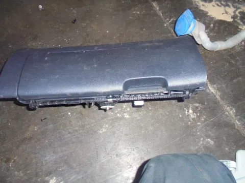 Ντουλαπάκι για SKODA OCTAVIA (2004 - 2008) 5 (1Z3-5) *Γ* Ντουλαπάκι για SKODA OCTAVIA (2004 - 2008) 5 (1Z3-5) *Γ*