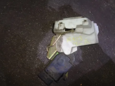 Ηλεκτρομαγνητική Κλειδαριά Πίσω Δεξιά 6pin για SUZUKI IGNIS (2000 - 2003) (RG) Ηλεκτρομαγνητική Κλειδαριά Πίσω Δεξιά 6pin για SUZUKI IGNIS (2000 - 2003) (RG)