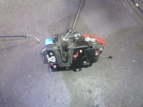 Ηλεκτρομαγνητική Κλειδαριά Εμπρός Δεξιά 8pin για SKODA FABIA (2007 - 2011) Ηλεκτρομαγνητική Κλειδαριά Εμπρός Δεξιά 8pin για SKODA FABIA (2007 - 2011)