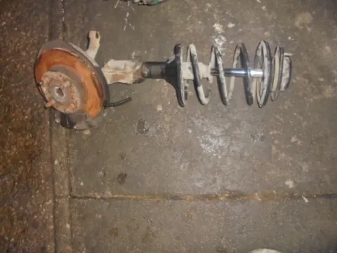 Άκρο Πλήρες Εμπρός Δεξί για MITSUBISHI LANCER (1989 - 1992) (C6) Άκρο Πλήρες Εμπρός Δεξί για MITSUBISHI LANCER (1989 - 1992) (C6)