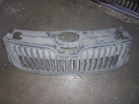 Μάσκα για SKODA RAPID (2012 - ) ( ) Μάσκα για SKODA RAPID (2012 - ) ( )