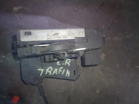 Ηλεκτρομαγνητική Κλειδαριά Εμπρός Δεξιά 3pin για RENAULT TRAFFIC (2002 - 2006) (FL) Ηλεκτρομαγνητική Κλειδαριά Εμπρός Δεξιά 3pin για RENAULT TRAFFIC (2002 - 2006) (FL)
