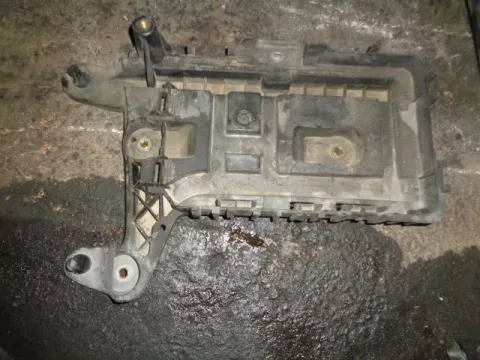 Βάση Μπαταρίας για SKODA OCTAVIA (2008 - 2013) 5 (1Z3-5) *Δ* Βάση Μπαταρίας για SKODA OCTAVIA (2008 - 2013) 5 (1Z3-5) *Δ*