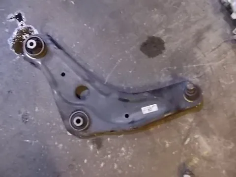 Ψαλίδι Εμπρός Αριστερό για NISSAN QASHQAI (2014 - )