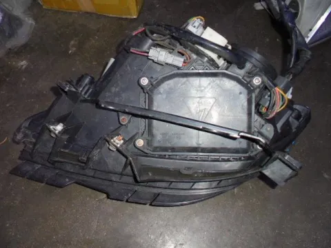Φανάρι Εμπρός Δεξί ΧΕΝΟΝ για MAZDA RX8 (2004 - 2008) (SE17) -  Φανάρι Εμπρός Δεξί ΧΕΝΟΝ για MAZDA RX8 (2004 - 2008) (SE17) -