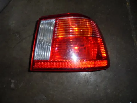 Φανάρι Πίσω Δεξί ΕΛΑΤΩΜΑΤΙΚΟ για SEAT IBIZA (1999 - 2002) (6K) Φανάρι Πίσω Δεξί ΕΛΑΤΩΜΑΤΙΚΟ για SEAT IBIZA (1999 - 2002) (6K)
