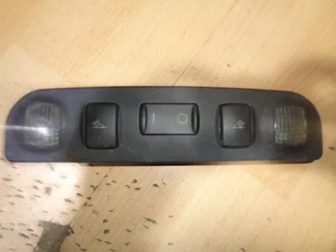 Μπλαφονίερα Οροφής για AUDI A3 (1996 - 2000) (8L) , (2000 - 2003) (8L) Μπλαφονίερα Οροφής για AUDI A3 (1996 - 2000) (8L) , (2000 - 2003) (8L)