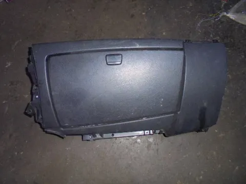 Ντουλαπάκι για BMW 1 Series (2004 - 2007) (E87) *Γ* Ντουλαπάκι για BMW 1 Series (2004 - 2007) (E87) *Γ*