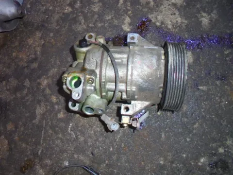 Συμπιεστής A-C (Κομπρέσορας) για TOYOTA YARIS (2003 - 2005) (XP10) Συμπιεστής A-C (Κομπρέσορας) για TOYOTA YARIS (2003 - 2005) (XP10)
