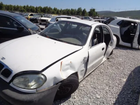 Τροπέτο Αμάξι Χ. Μηχανή Χ. Σασμάν Με Άξονα Πίσω Ταμπούρα και Ζαντολάστιχα 175/70/13 για CHEVROLET - DAEWOO LANOS (1997 - 2000) (T100) Sedan - 4dr *ΔΒ* Τροπέτο Αμάξι Χ. Μηχανή Χ. Σασμάν Με Άξονα Πίσω Ταμπούρα και Ζαντολάστιχα 175/70/13 για CHEVROLET - DAEWOO LANOS (1997 - 2000) (T100) Sedan - 4dr *ΔΒ*