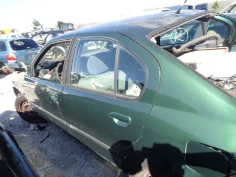 Τροπέτο Αμάξι κομπλέ Χωρίς Σασμάν-Κινητήρας, Σπασμένος Δεξιός Καθρέπτης για NISSAN PRIMERA (1996 - 1999) (P11) Sedan - 4dr **Δ** - 