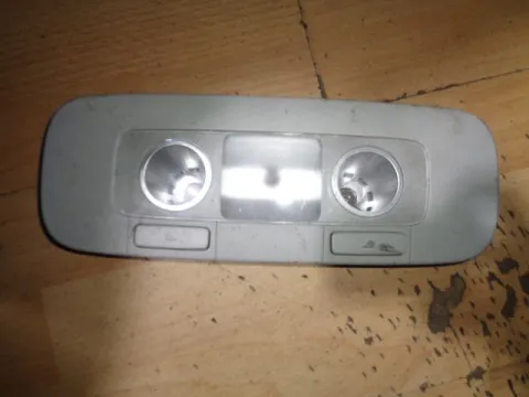Μπλαφονίερα Οροφής για VW GOLF (2004 - 2008) Mk5 (1K1) , PASSAT (2005 - 2011) (3C2) Μπλαφονίερα Οροφής για VW GOLF (2004 - 2008) Mk5 (1K1) , PASSAT (2005 - 2011) (3C2)