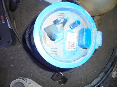 Αντλία Καυσίμου (Τρόμπα Βενζίνης) για VW GOLF (2009 - 2013) Mk6 (5K1) Αντλία Καυσίμου (Τρόμπα Βενζίνης) για VW GOLF (2009 - 2013) Mk6 (5K1)