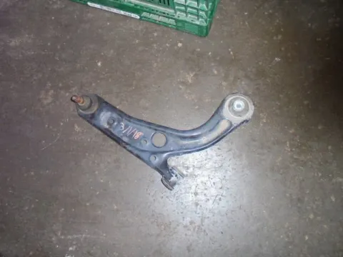 Ψαλίδι Εμπρός Δεξί για FIAT PANDA (2012 - ) ( ) Ψαλίδι Εμπρός Δεξί για FIAT PANDA (2012 - ) ( )