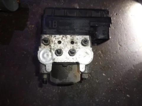 Μονάδα ABS 4451042080 για TOYOTA RAV-4 (2000 - 2004) (XA20) , (2004 - 2005) (XA20) Μονάδα ABS 4451042080 για TOYOTA RAV-4 (2000 - 2004) (XA20) , (2004 - 2005) (XA20)