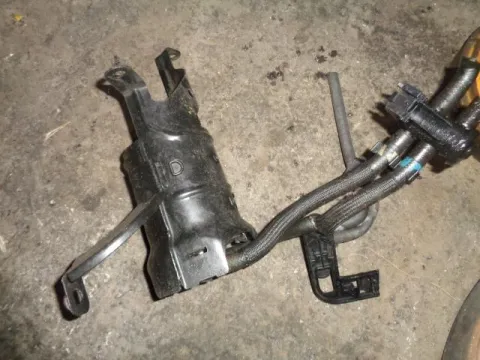 Βάση και Φίλτρο Πετρελαίου για VW GOLF (2009 - 2013) Mk6 (5K1) *Δ* Βάση και Φίλτρο Πετρελαίου για VW GOLF (2009 - 2013) Mk6 (5K1) *Δ*
