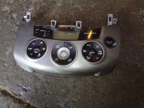 Χειριστήρια Καλοριφέρ 4559442060 για TOYOTA RAV-4 (2006 - 2009) (XA30) Χειριστήρια Καλοριφέρ 4559442060 για TOYOTA RAV-4 (2006 - 2009) (XA30)