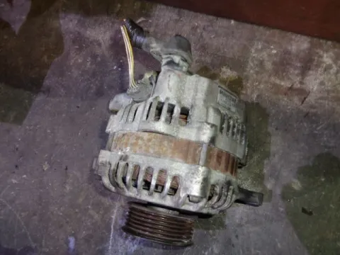 Δυναμό - Εναλλάκτης MN163016 για MITSUBISHI OUTLANDER (2003 - 2006) (CU) Δυναμό - Εναλλάκτης MN163016 για MITSUBISHI OUTLANDER (2003 - 2006) (CU)
