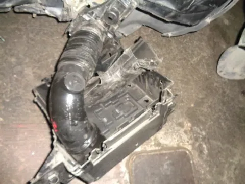 Βάση Μπαταρίας για CITROEN C3 (2010 - 2014) *Δ* Βάση Μπαταρίας για CITROEN C3 (2010 - 2014) *Δ*
