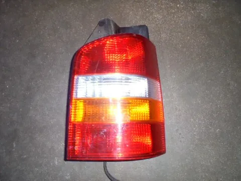 Φανάρι Πίσω Δεξί (ΜΟΝΟΚΟΜΑΤΗ ΠΟΡΤΑ) για VW TRANSPORTER (2003 - 2009) (7H) (T5) Φανάρι Πίσω Δεξί (ΜΟΝΟΚΟΜΑΤΗ ΠΟΡΤΑ) για VW TRANSPORTER (2003 - 2009) (7H) (T5)