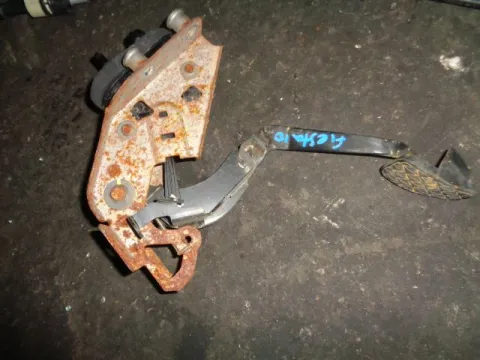 Πετάλ Συμπλέκτη για FORD FIESTA (2008 - 2012) Mk6 (JA8) *Δ* Πετάλ Συμπλέκτη για FORD FIESTA (2008 - 2012) Mk6 (JA8) *Δ*